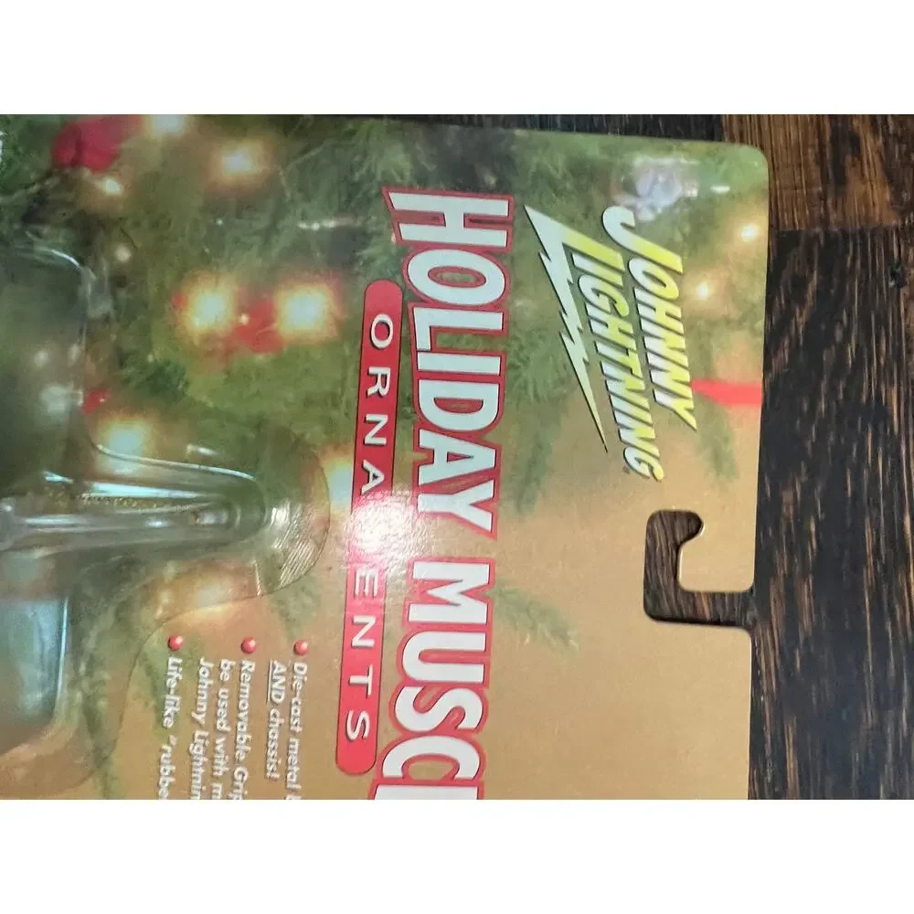 Johnny Lightning Holiday Muscle Ornament 1971 Green Dodge Demon
